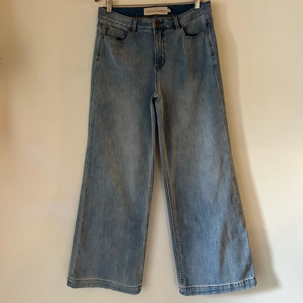 Soft Surroundings High Rise Wide Leg Jeans Size 10 in Light blue Wash Boho